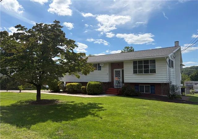Photo 1 of Sale Pending at 724 Lincoln Ave, Walnutport, PA 18088 | MLS# 784195 | Listing updated on 2026-09-18