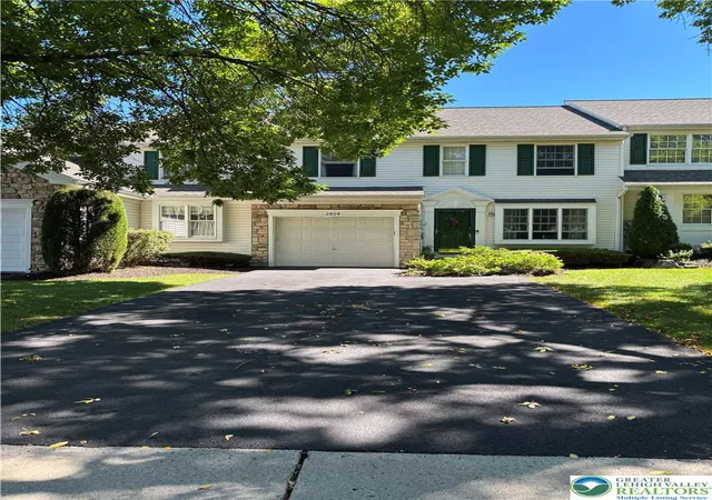 Photo 2 of Sale Pending at 2804 Hope Ridge Dr, Easton, PA 18045 | MLS# 784111 | Listing updated on 2026-09-16
