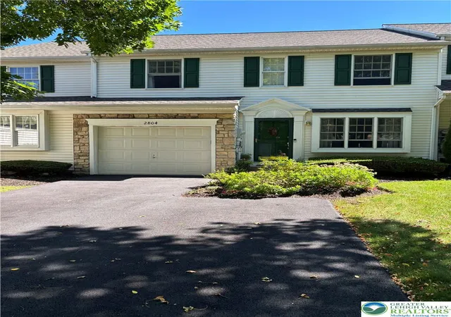 Photo 3 of Sale Pending at 2804 Hope Ridge Dr, Easton, PA 18045 | MLS# 784111 | Listing updated on 2026-09-16