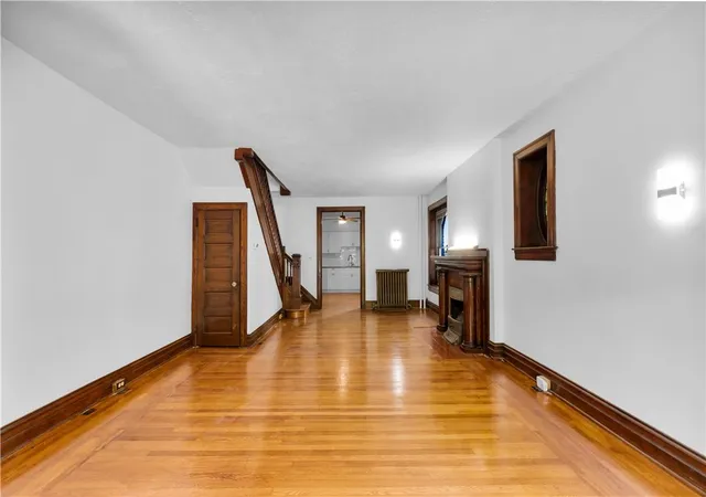 Photo 3 of Sale Pending at 1231 W Walnut St, Allentown, PA 18102 | MLS# 784131 | Listing updated on 2026-09-17