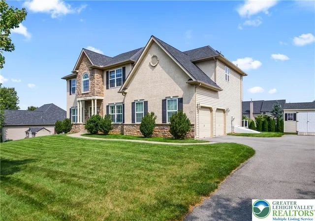 Photo 2 of Sale Pending at 2305 Madeira Dr, Macungie, PA 18062 | MLS# 782960 | Listing updated on 2026-09-26