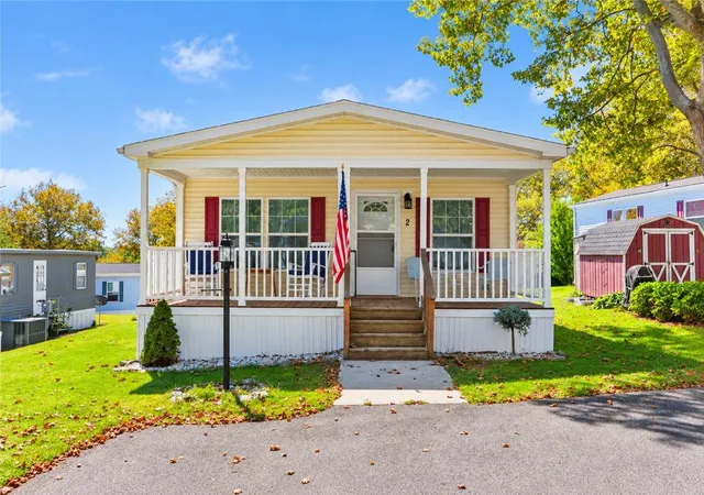 Photo 2 of Manufactured home for sale at 2 Woodview Ct, Bath, PA 18014 | MLS# 783932 | Listing updated on 2026-10-05