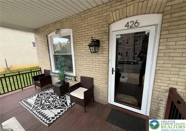 Photo 3 of Single family home for sale at 426 W Berwick St, Easton, PA 18042 | MLS# 783972 | Listing updated on 2026-09-09