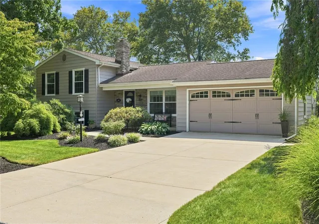 Photo 2 of Sale Pending at 1320 Warba Dr, Allentown, PA 18104 | MLS# 784215 | Listing updated on 2026-09-15