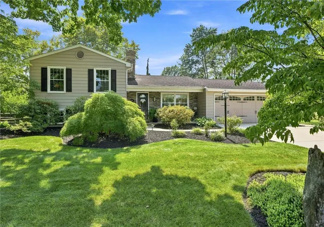 Photo 3 of Sale Pending at 1320 Warba Dr, Allentown, PA 18104 | MLS# 784215 | Listing updated on 2026-09-15
