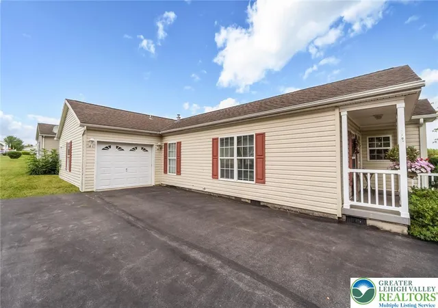 Photo 2 of Sale Pending at 679 Winterthur Way, Easton, PA 18040 | MLS# 784243 | Listing updated on 2026-10-06