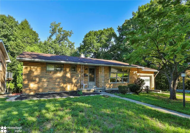 Photo 2 of Sale Pending at 1819 Monocacy St, Bethlehem, PA 18018 | MLS# 782516 | Listing updated on 2026-09-13