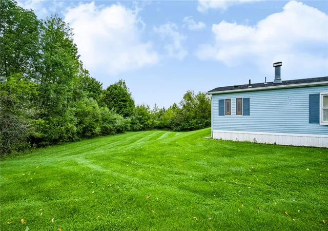 Photo 4 of Manufactured home for sale at 5163 Stone Ter Dr, Whitehall, PA 18052 | MLS# 784146 | Listing updated on 2026-10-02