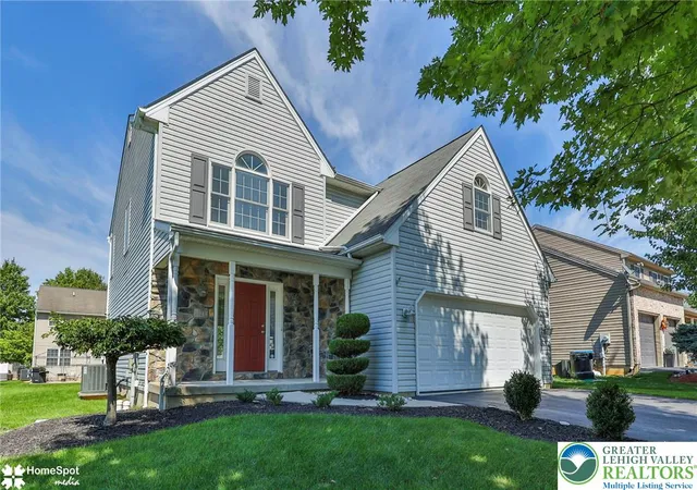 Photo 2 of Single family home for sale at 1944 Grigio Pl, Easton, PA 18045 | MLS# 784262 | Listing updated on 2026-10-05