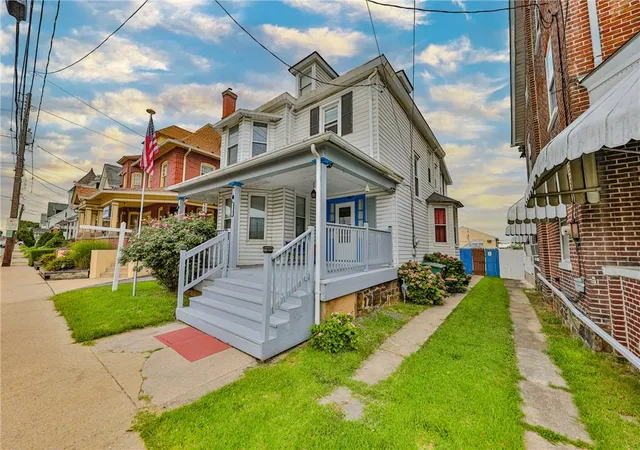Photo 2 of Single family home for sale at 2121 Hanover Ave, Allentown, PA 18109 | MLS# 784169 | Listing updated on 2026-10-05