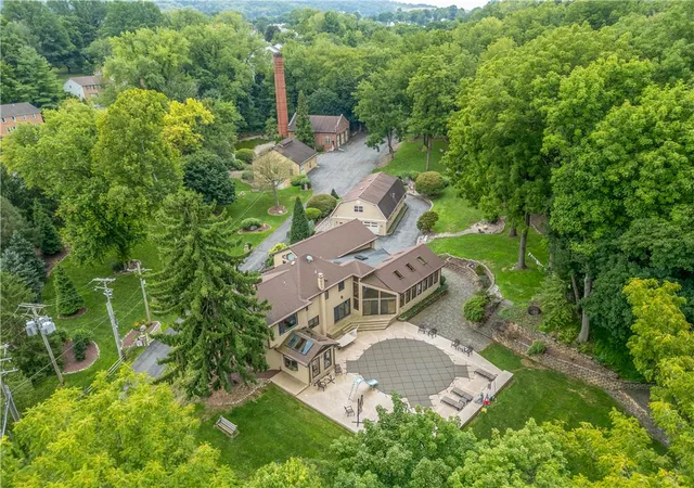 Photo 1 of Sale Pending at 475 S Delaware Dr, Easton, PA 18042 | MLS# 784162 | Listing updated on 2026-09-27