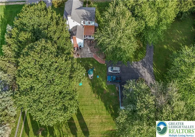Photo 47 of Single family home for sale at 300 S Delaware Dr, Mount Bethel, PA 18343 | MLS# 784277 | Listing updated on 2026-10-02