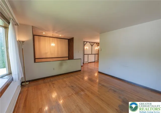 Photo 2 of Sale Pending at 1 Babbling Brk, Easton, PA 18045 | MLS# 783483 | Listing updated on 2026-09-14