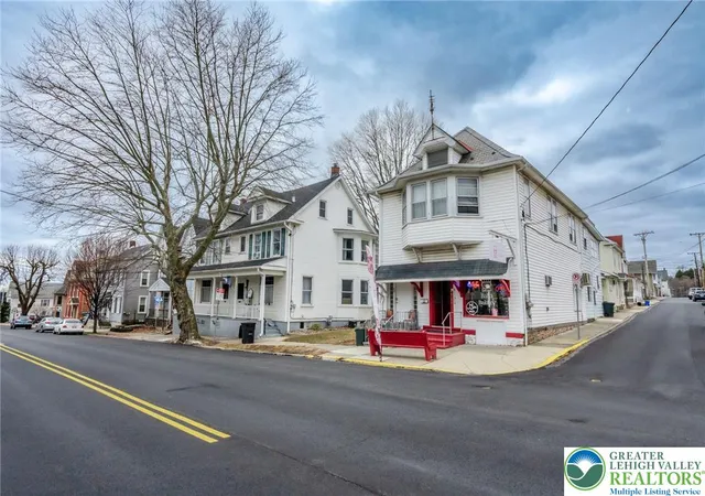 Photo 3 of Multi family home for sale at 49 N Broad St, Nazareth, PA 18064 | MLS# 784323 | Listing updated on 2026-09-10