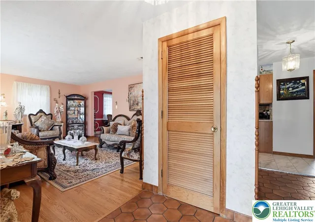 Photo 4 of Single family home for sale at 3303 Barklay Rd, Whitehall, PA 18052 | MLS# 784325 | Listing updated on 2026-10-02