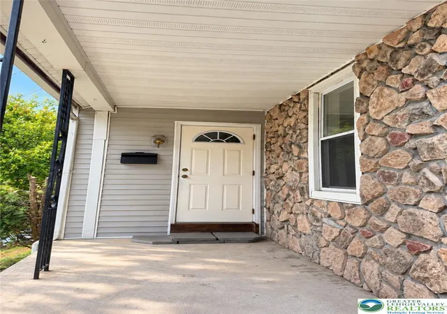 Photo 2 of Sale Pending at 27 Kline, Bangor, PA 18013 | MLS# 784328 | Listing updated on 2026-09-20