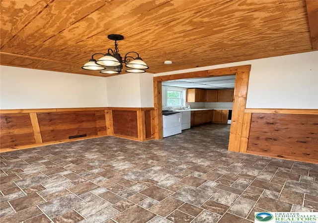 Photo 3 of Sale Pending at 27 Kline, Bangor, PA 18013 | MLS# 784328 | Listing updated on 2026-09-20