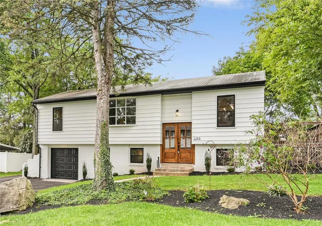 Photo 2 of Sale Pending at 1244 N Ott St, Allentown, PA 18104 | MLS# 784285 | Listing updated on 2026-09-18