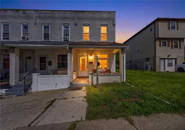 Photo 2 of Townhouse for sale at 205 N Irving St, Allentown, PA 18109 | MLS# 784341 | Listing updated on 2026-09-28