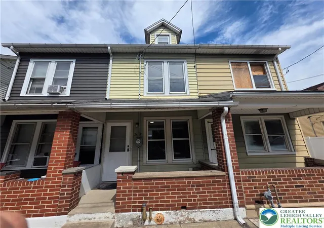 Photo 1 of Sale Pending at 2135 Princeton Ave, Bethlehem, PA 18015 | MLS# 784337 | Listing updated on 2026-09-15