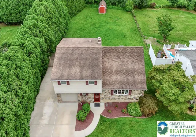 Photo 3 of Sale Pending at 2750 Belaire Rd, Bethlehem, PA 18017 | MLS# 784349 | Listing updated on 2026-09-16