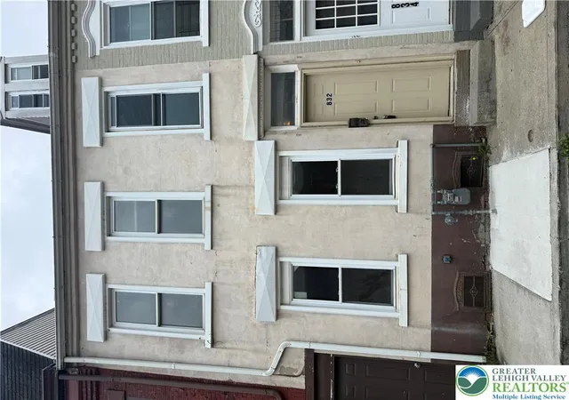 Photo 1 of Townhouse for sale at 832 Chestnut St, Allentown, PA 18102 | MLS# 784342 | Listing updated on 2026-10-22