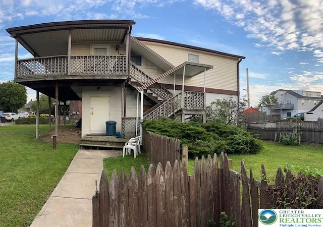 Photo 3 of Sale Pending at 2400 Birch St, Easton, PA 18042 | MLS# 784061 | Listing updated on 2026-09-19