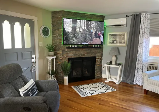 Photo 3 of Sale Pending at 1940 Pennsylvania St #1938, Allentown, PA 18104 | MLS# 784347 | Listing updated on 2026-09-15
