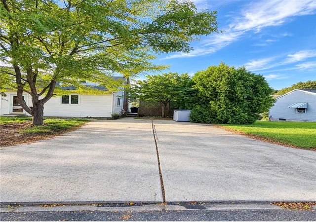 Photo 2 of Sale Pending at 524 Center St, Nesquehoning, PA 18240 | MLS# 784275 | Listing updated on 2026-09-26