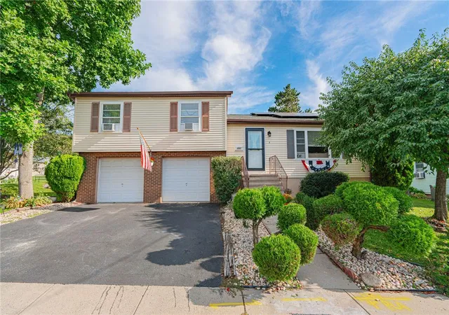 Photo 1 of Sale Pending at 494 Broad St, Pen Argyl, PA 18072 | MLS# 784281 | Listing updated on 2026-09-20