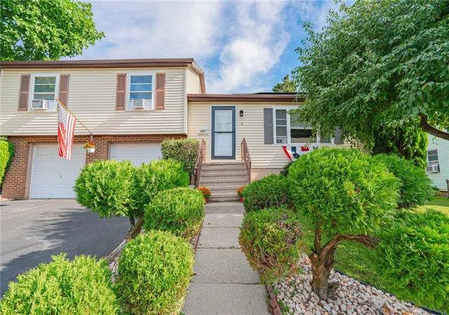 Photo 3 of Sale Pending at 494 Broad St, Pen Argyl, PA 18072 | MLS# 784281 | Listing updated on 2026-09-20