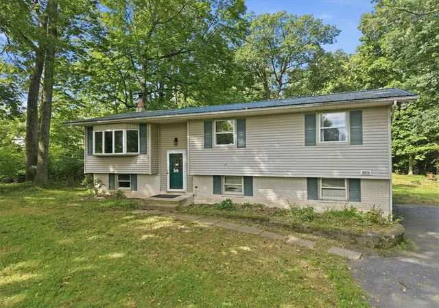 Photo 2 of Sale Pending at 9870 N Delaware Dr, Bangor, PA 18013 | MLS# 784225 | Listing updated on 2026-09-18