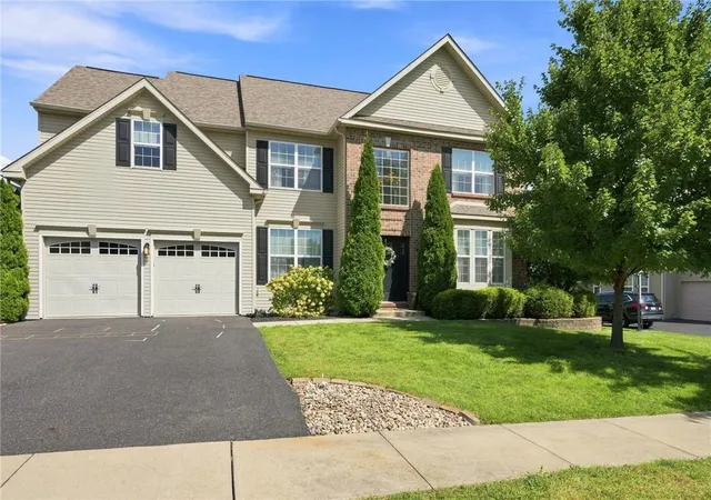 Photo 1 of Single family home for sale at 1161 Bramble Dr, Breinigsville, PA 18031 | MLS# 784364 | Listing updated on 2026-10-07