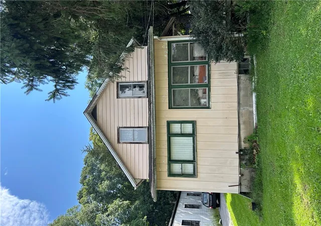 Photo 1 of Single family home for sale at 905 Lower S Main St, Bangor, PA 18013 | MLS# 784360 | Listing updated on 2026-09-16