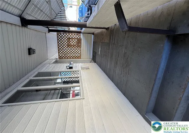 Photo 2 of Townhouse for sale at 250 Cedar St, Tamaqua, PA 18252 | MLS# 784411 | Listing updated on 2026-09-12