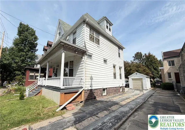 Photo 2 of Sale Pending at 111 Hanover St, Wilkes Barre, PA 18702 | MLS# 784440 | Listing updated on 2026-09-29