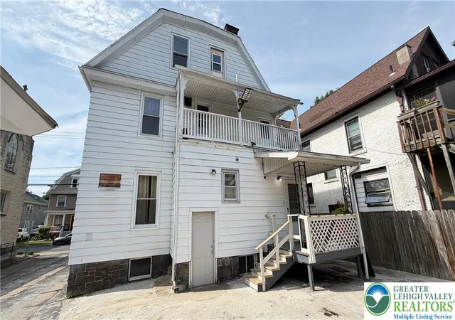 Photo 3 of Sale Pending at 111 Hanover St, Wilkes Barre, PA 18702 | MLS# 784440 | Listing updated on 2026-09-29