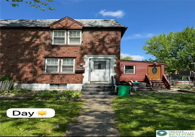 Townhouse for sale at 811 W Emaus Ave, Allentown, PA 18103 | MLS# 784454