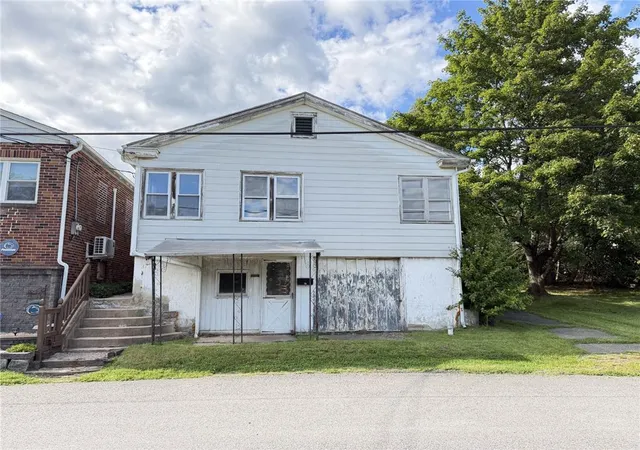 Photo 2 of Sale Pending at 17 Mussmano Ave, Nesquehoning, PA 18240 | MLS# 784455 | Listing updated on 2026-09-18
