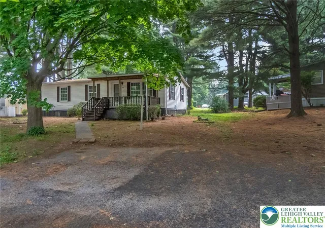 Photo 2 of Sale Pending at 1010 Spruce Ln, Breinigsville, PA 18031 | MLS# 784437 | Listing updated on 2026-09-23