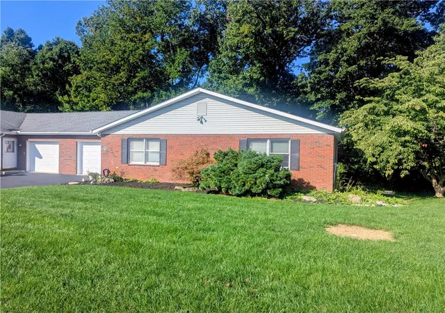 Photo 2 of Single family home for sale at 4112 Mink Rd, Emmaus, PA 18049 | MLS# 784210 | Listing updated on 2026-10-05