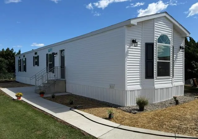 Photo 1 of Manufactured home for sale at 5174 Stone Ter Dr, Whitehall, PA 18052 | MLS# 784469 | Listing updated on 2026-09-21