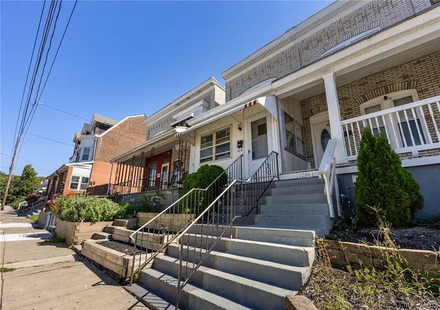 Photo 3 of Sale Pending at 230 E Fairview St, Allentown, PA 18109 | MLS# 784507 | Listing updated on 2026-09-22