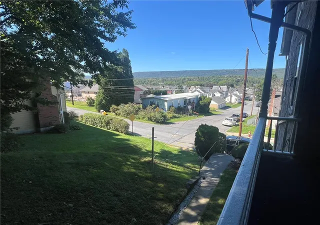 Photo 19 of Single family home for sale at 437 South St, Slatington, PA 18080 | MLS# 784500 | Listing updated on 2026-10-05