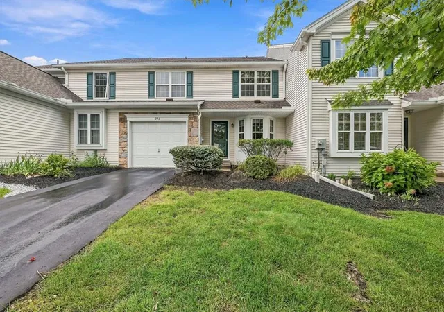 Photo 2 of Sale Pending at 273 Park Ridge Dr, Easton, PA 18040 | MLS# 784434 | Listing updated on 2026-09-23