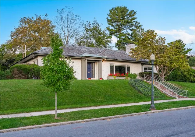 Photo 3 of Single family home for sale at 527 28th Street, Allentown, PA 18104 | MLS# 784436 | Listing updated on 2026-10-01