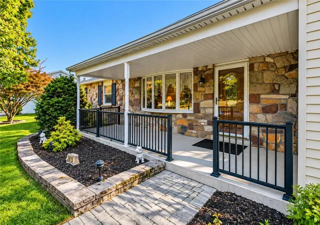 Photo 3 of Sale Pending at 3915 Hecktown Rd, Bethlehem, PA 18020 | MLS# 784077 | Listing updated on 2026-09-27