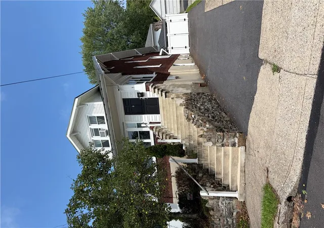 Photo 1 of Single family home for sale at 7 E Plainfield, Pen Argyl, PA 18072 | MLS# 784580 | Listing updated on 2026-09-29