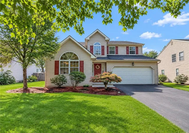 Photo 1 of Single family home for sale at 1924 Vintage Dr, Easton, PA 18045 | MLS# 783552 | Listing updated on 2026-10-07