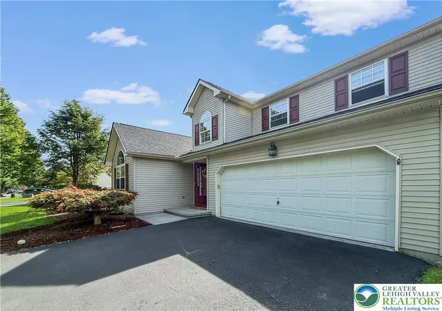 Photo 31 of Single family home for sale at 1924 Vintage Dr, Easton, PA 18045 | MLS# 783552 | Listing updated on 2026-10-07